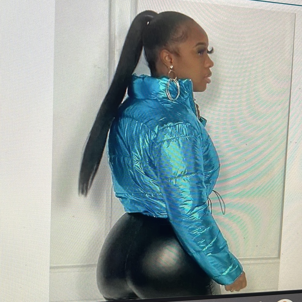 Cropped Puffer Jacket - Picture 5 of 5